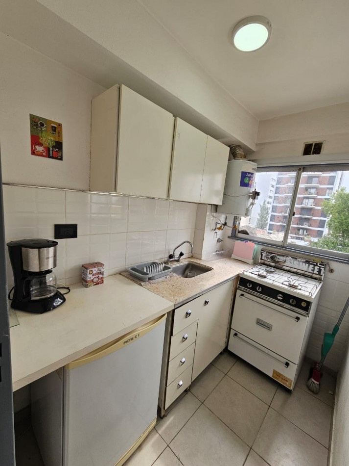 VENTA MONOAMBIENTE - ALBERTI 2200-