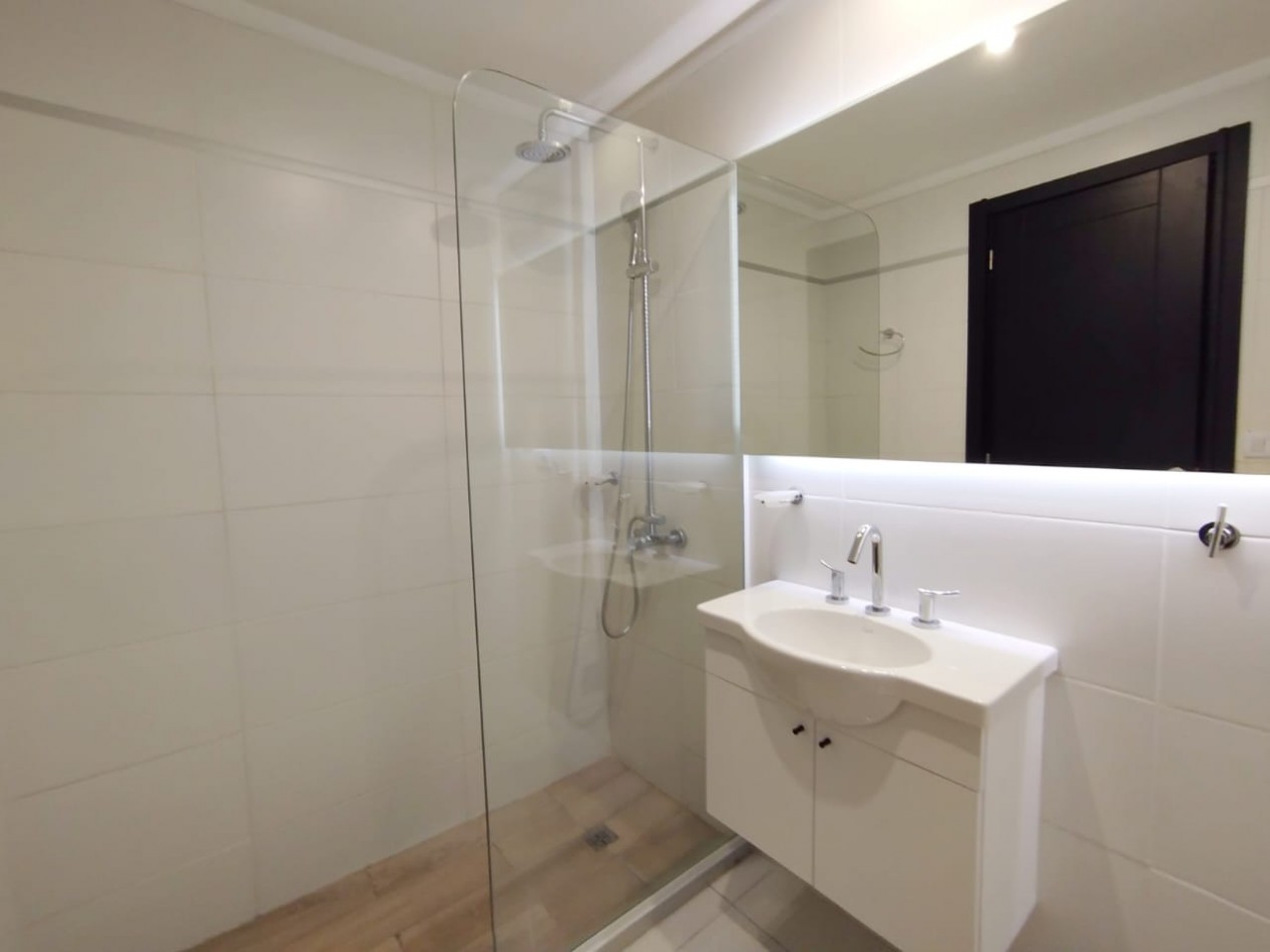 VENTA 3 AMBIENTES A LA CALLE CON COCHERA Y BAULERA- ZONA ALDREY -