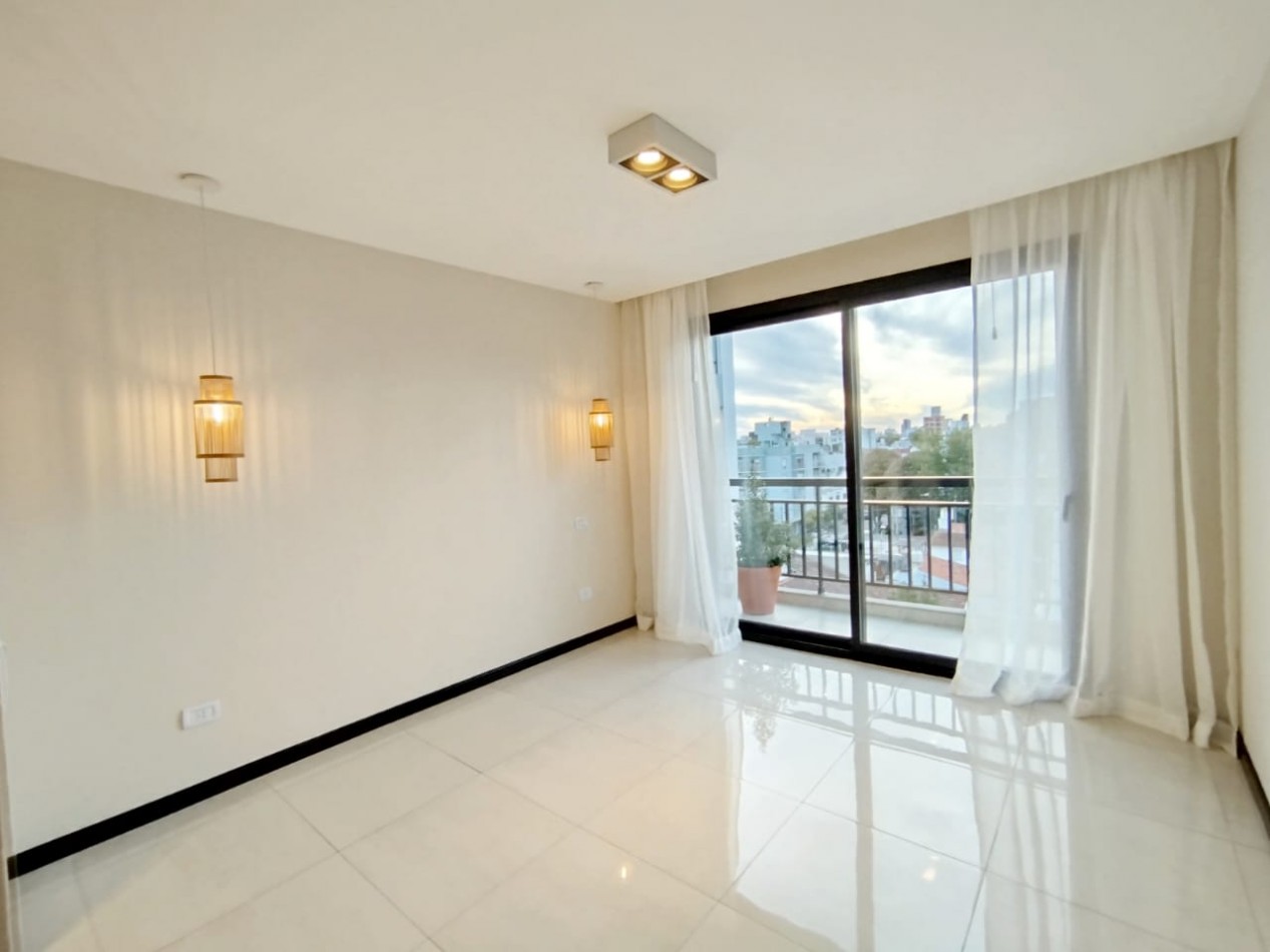 VENTA 3 AMBIENTES A LA CALLE CON COCHERA Y BAULERA- ZONA ALDREY -