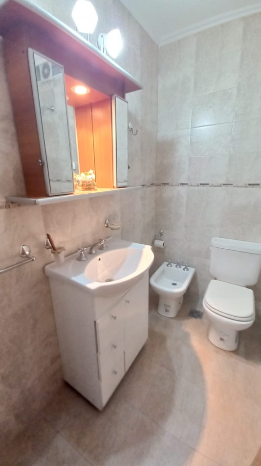 VENTA DOS AMBIENTES CON BALCON CERRADO - PLAZA COLON -