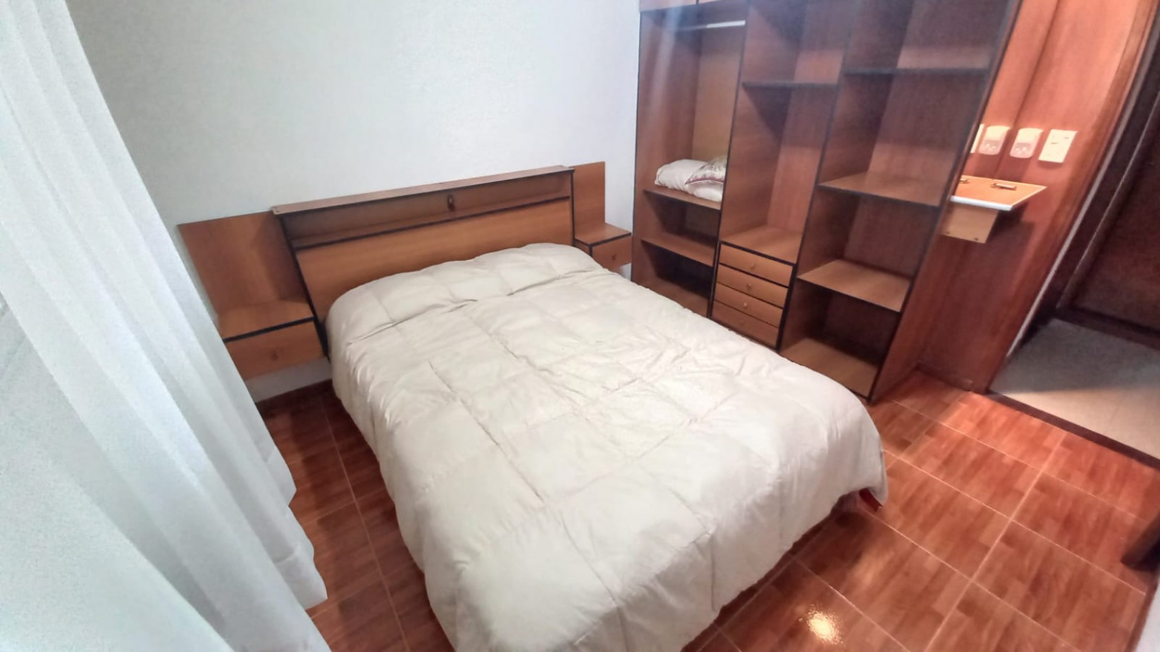 VENTA DOS AMBIENTES CON BALCON CERRADO - PLAZA COLON -