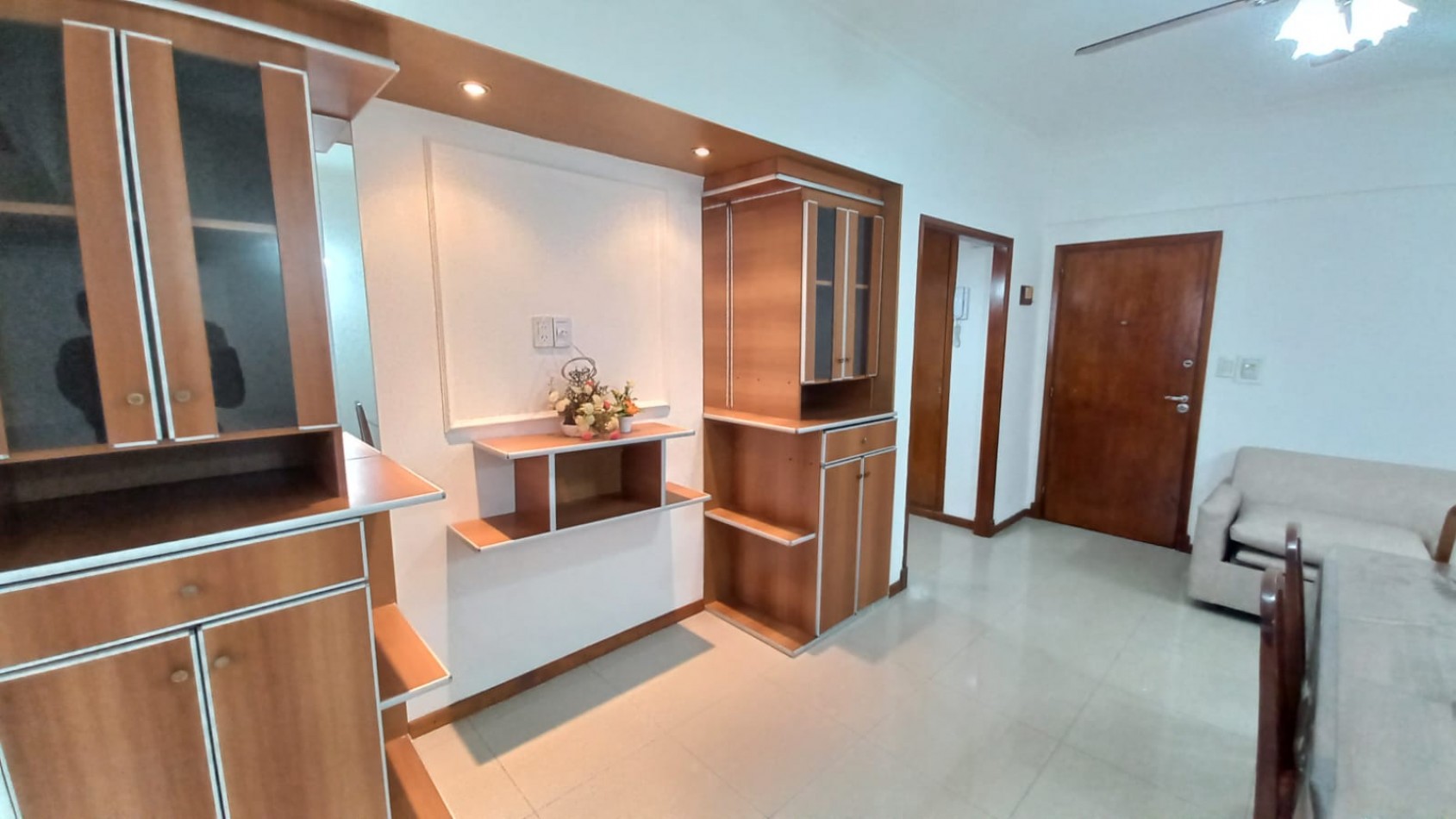 VENTA DOS AMBIENTES CON BALCON CERRADO - PLAZA COLON -