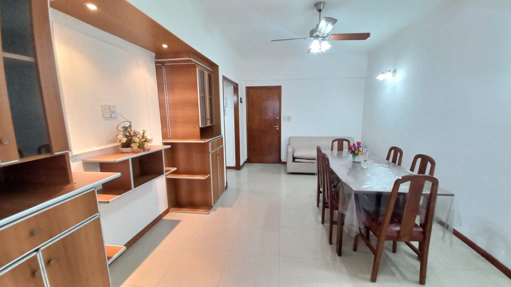 VENTA DOS AMBIENTES CON BALCON CERRADO - PLAZA COLON -