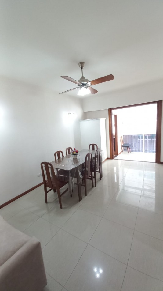 VENTA DOS AMBIENTES CON BALCON CERRADO - PLAZA COLON -