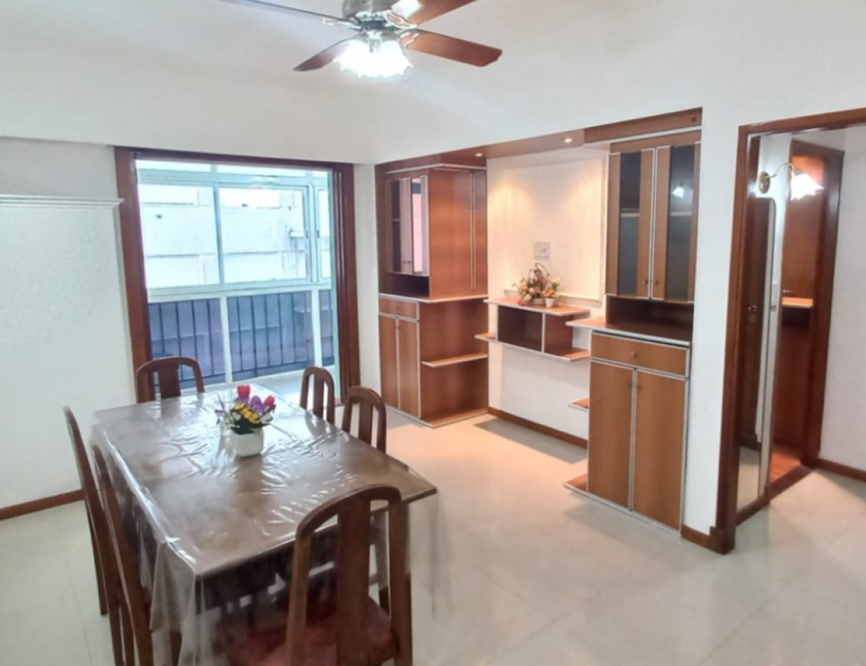VENTA DOS AMBIENTES CON BALCON CERRADO - PLAZA COLON -