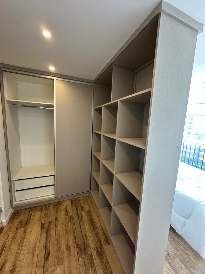 VENTA TRES AMBIENTES A LA CALLE RECICLADO - PLAZA COLON-