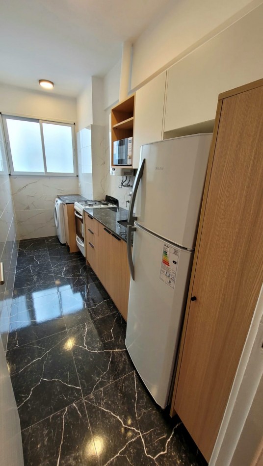 VENTA DOS AMBIENTES EXTERNO CON BALCON - BOLIVAR 2200-