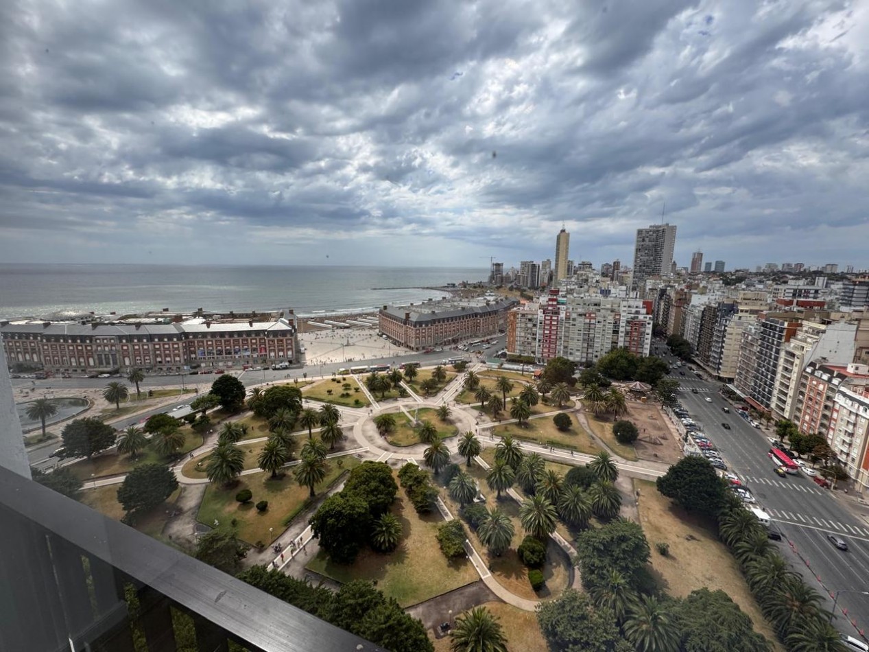 VENTA DOS AMBIENTES CON VISTA AL MAR - PLAZA COLON -