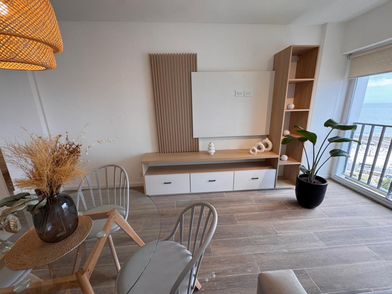 VENTA DOS AMBIENTES CON VISTA AL MAR - PLAZA COLON -