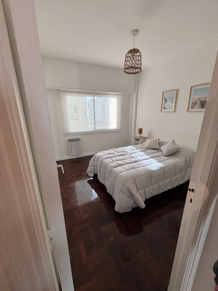 VENTA TRES AMBIENTES A LA CALLE CON VISTA AL MAR -CENTRO-