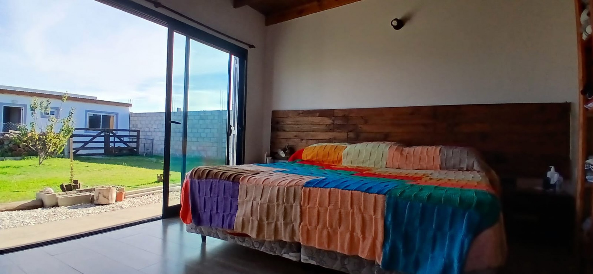 VENTA CASA TRES AMBIENTES + DOS DEPARTAMENTOS DE DOS AMBIENTES A ESTRENAR! - CAMET NORTE-