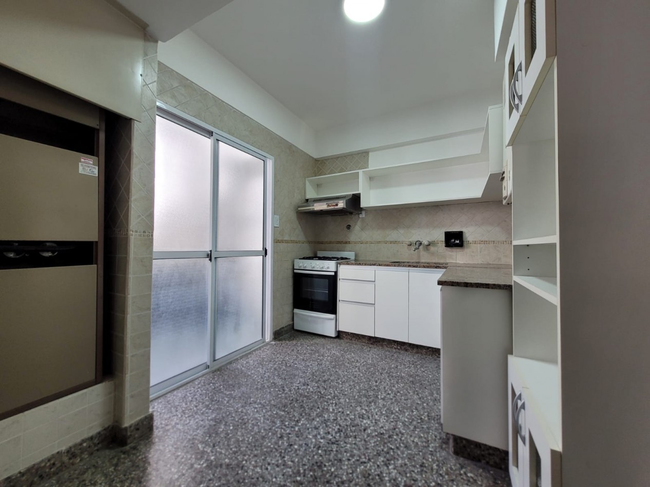 VENTA PISO 3 AMBIENTES - PLAZA MITRE-
