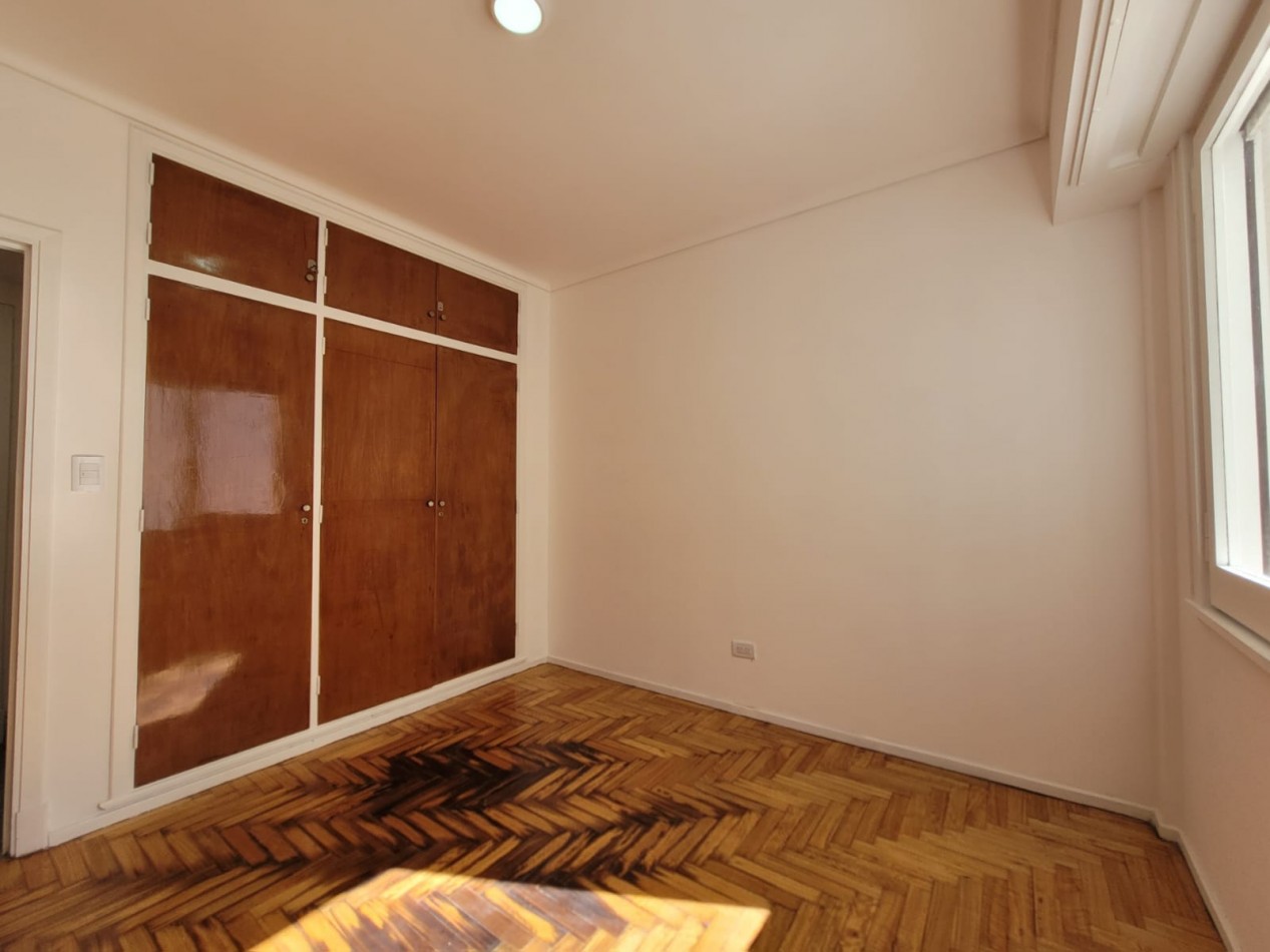 VENTA PISO 3 AMBIENTES - PLAZA MITRE-