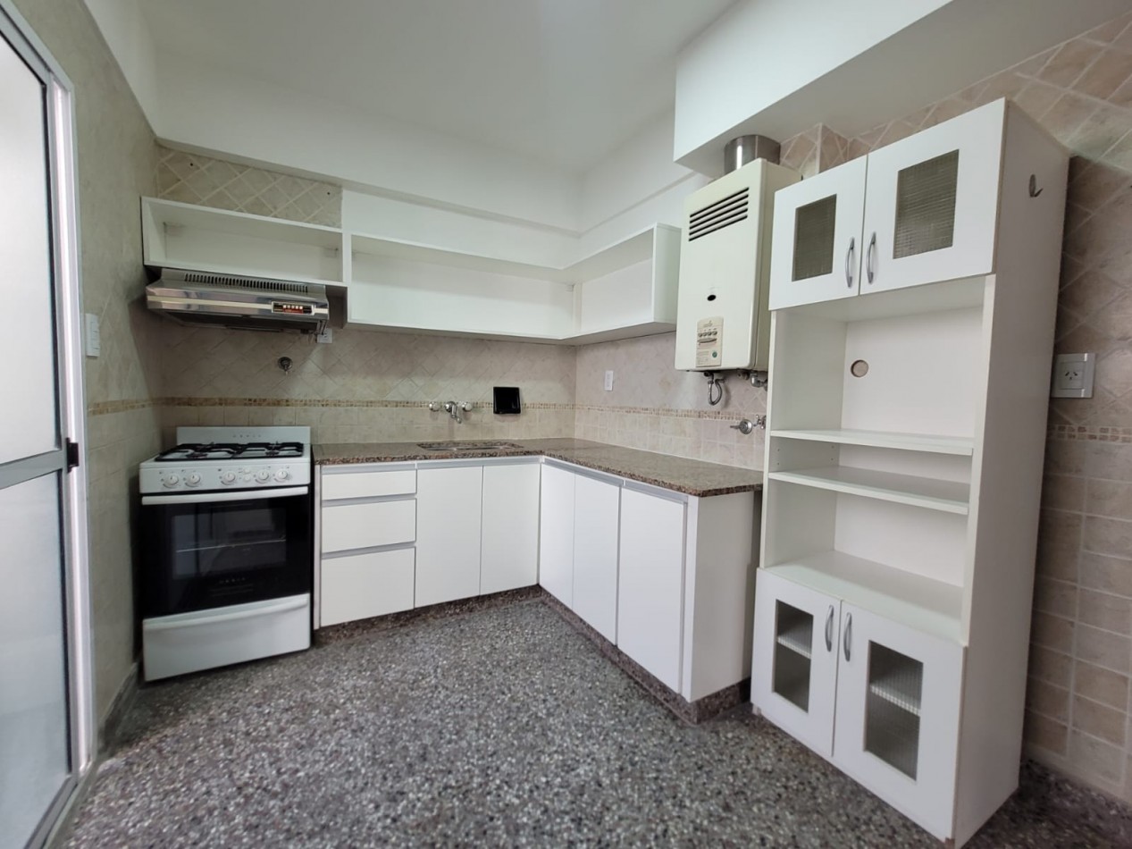 VENTA PISO 3 AMBIENTES - PLAZA MITRE-
