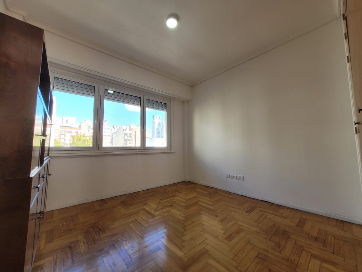 VENTA PISO 3 AMBIENTES - PLAZA MITRE-