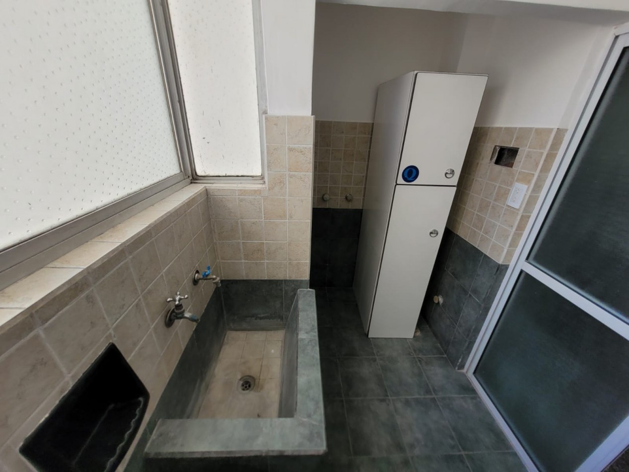 VENTA PISO 3 AMBIENTES - PLAZA MITRE-