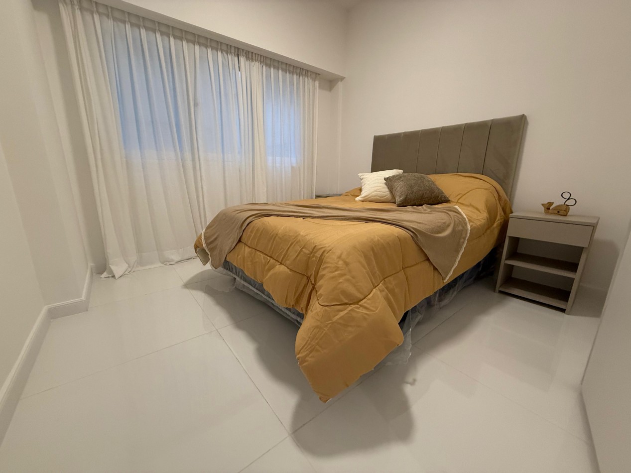 VENTA DOS AMBIENTES CON DEPENDENCIA - PLAZA COLON -