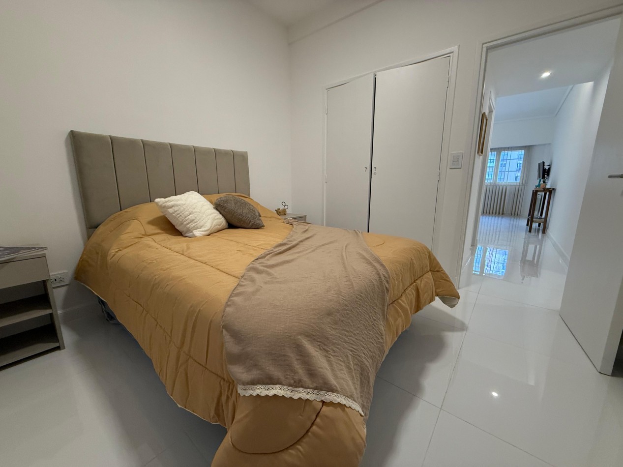 VENTA DOS AMBIENTES CON DEPENDENCIA - PLAZA COLON -