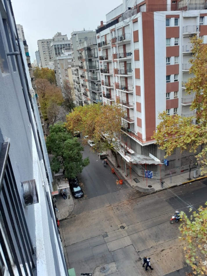 VENTA MONOAMBIENTE CON BALCON FRANCES - ENTRE RIOS 2200-