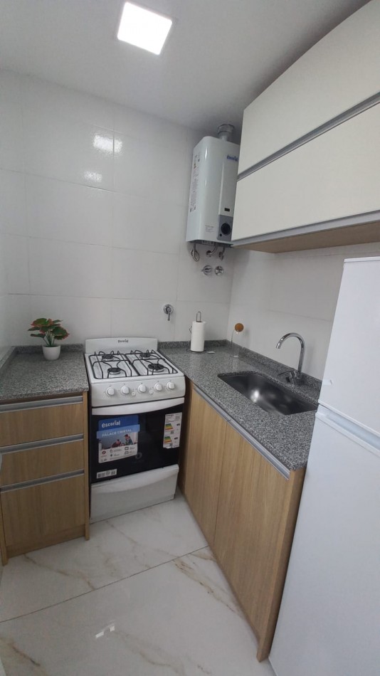 VENTA AMBIENTE Y MEDIO - PLAZA COLON -