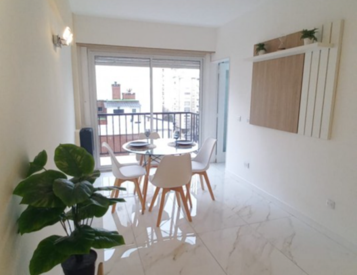 VENTA AMBIENTE Y MEDIO - PLAZA COLON -