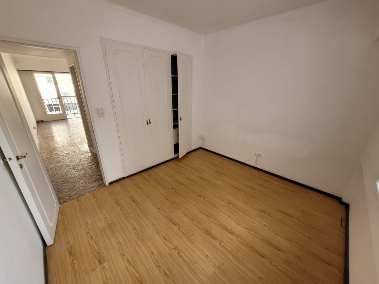 VENTA DOS AMBIENTES CON BALCON - PLAZA MITRE -