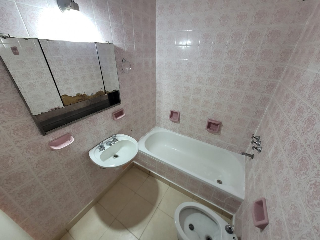 VENTA DOS AMBIENTES CON BALCON - PLAZA MITRE -