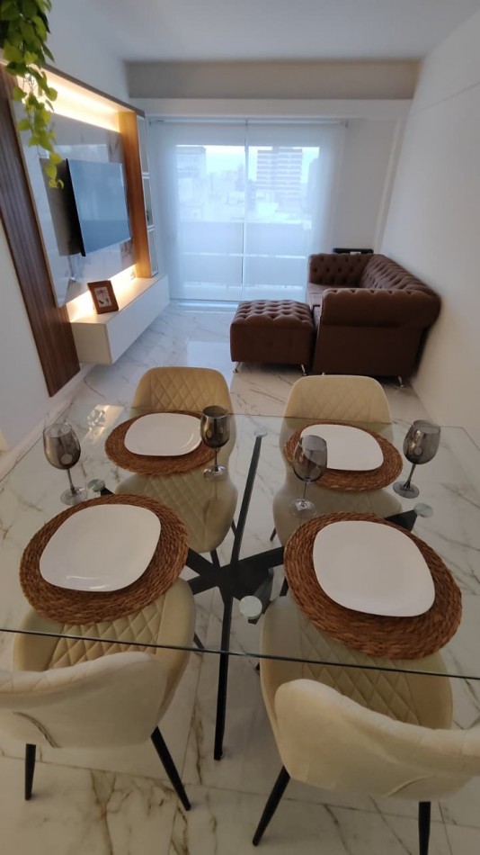VENTA 3 AMBIENTES CON BALCON Y COCHERA-CENTRO-