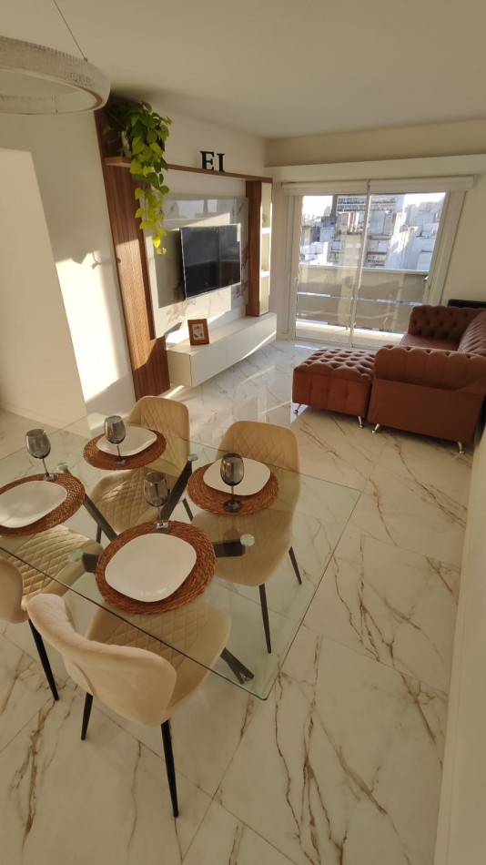VENTA 3 AMBIENTES CON BALCON Y COCHERA-CENTRO-