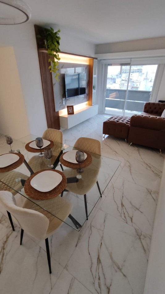 VENTA 3 AMBIENTES CON BALCON Y COCHERA-CENTRO-