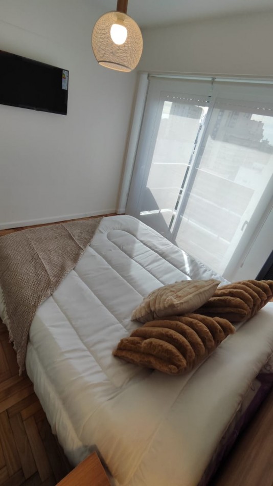 VENTA 3 AMBIENTES CON BALCON Y COCHERA-CENTRO-