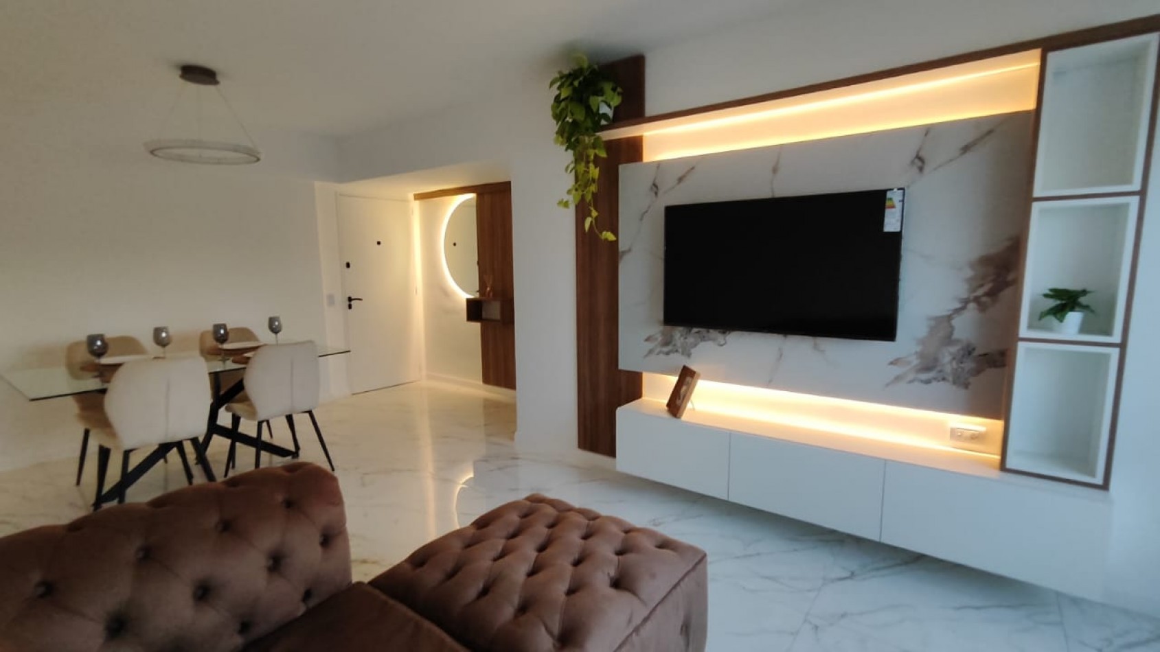 VENTA 3 AMBIENTES CON BALCON Y COCHERA-CENTRO-