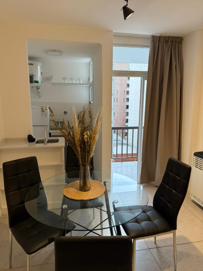 VENTA MONOAMBIENTE CON BALCON - PLAZA MITRE-