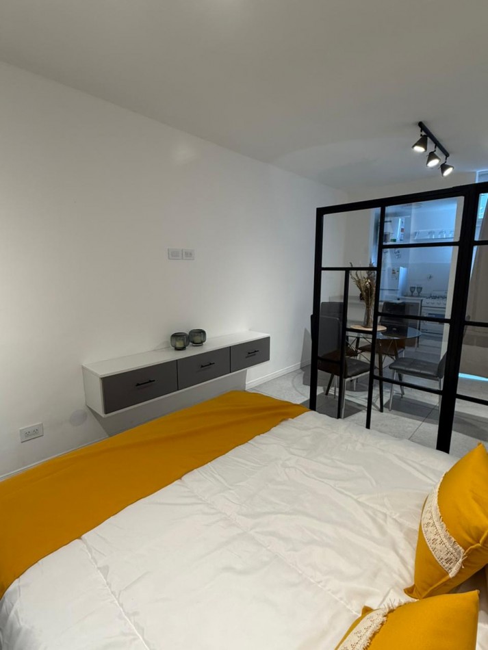 VENTA MONOAMBIENTE CON BALCON - PLAZA MITRE-