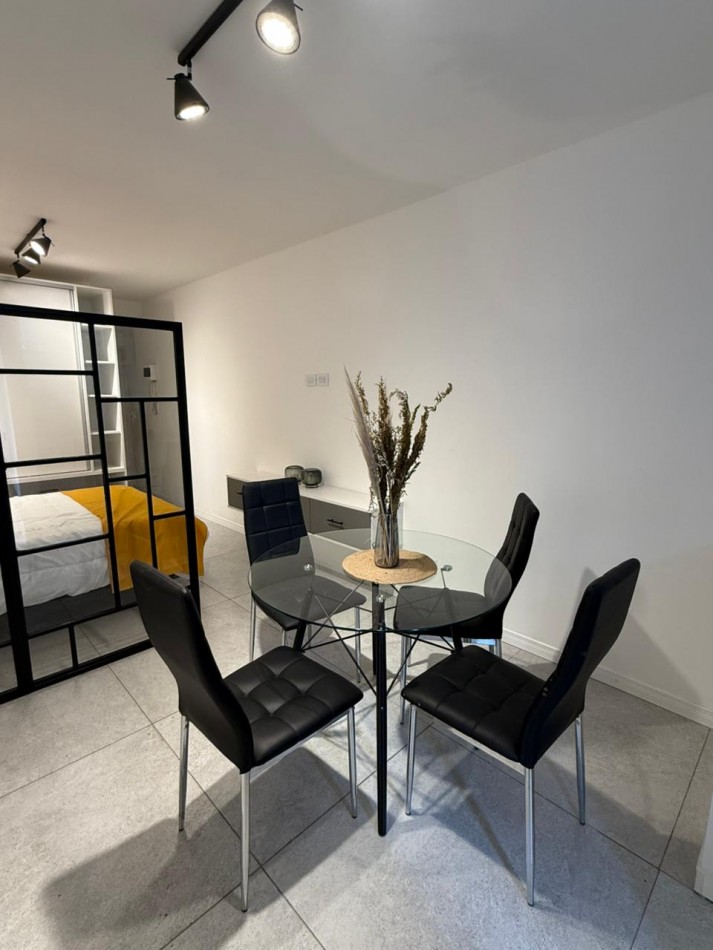VENTA MONOAMBIENTE CON BALCON - PLAZA MITRE-