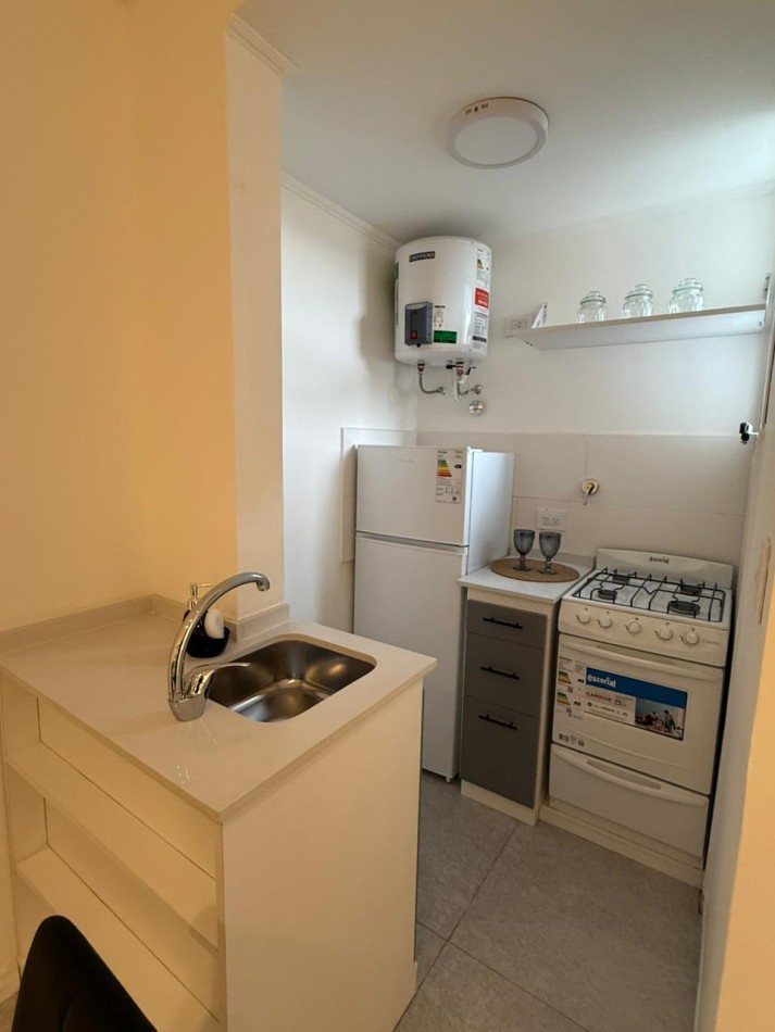 VENTA MONOAMBIENTE CON BALCON - PLAZA MITRE-