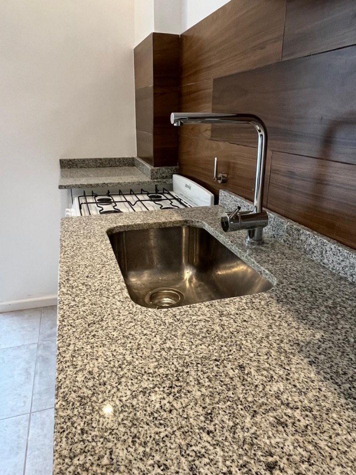 VENTA MONOAMBIENTE - PLAZA COLON-