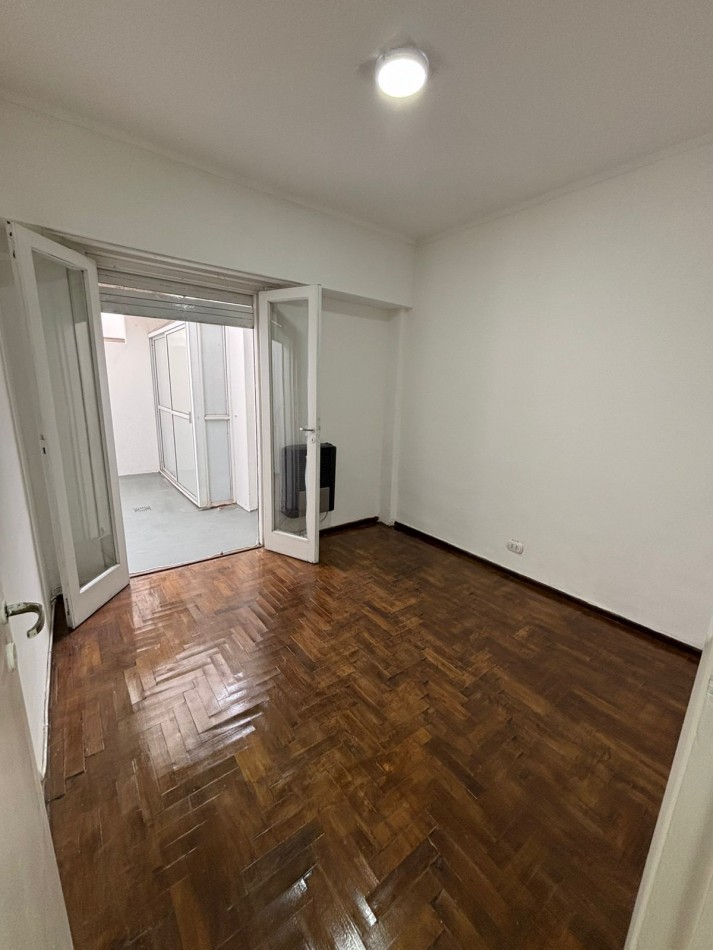 VENTA DOS AMBIENTES CON BALCON Y PATIO ZONA GUEMES