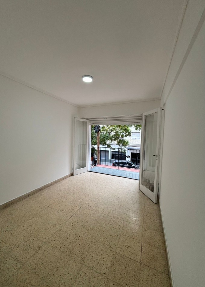 VENTA DOS AMBIENTES CON BALCON Y PATIO ZONA GUEMES