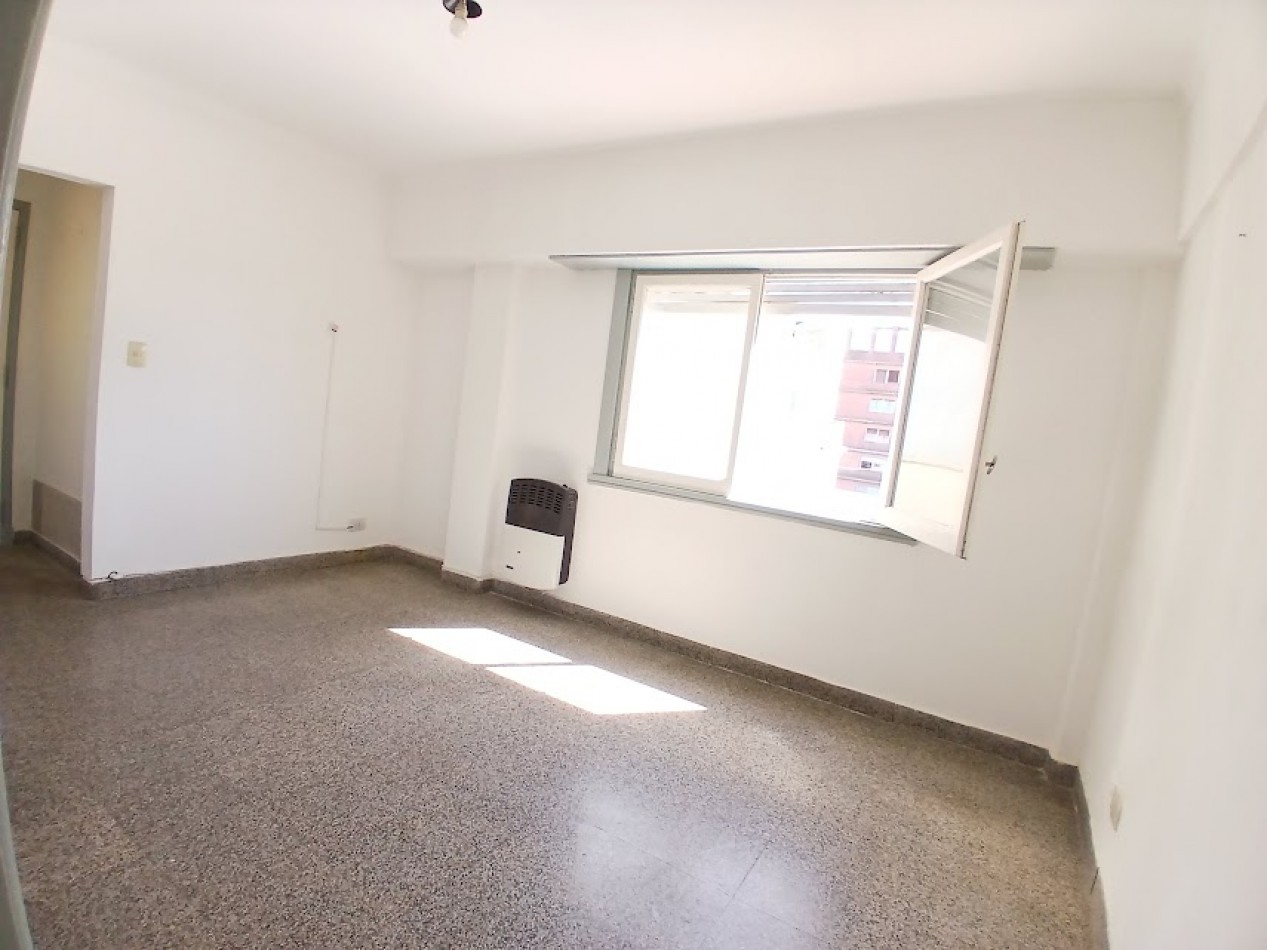 VENTA 2 AMBIENTES CONTRAFRENTE - SAN JUAN-