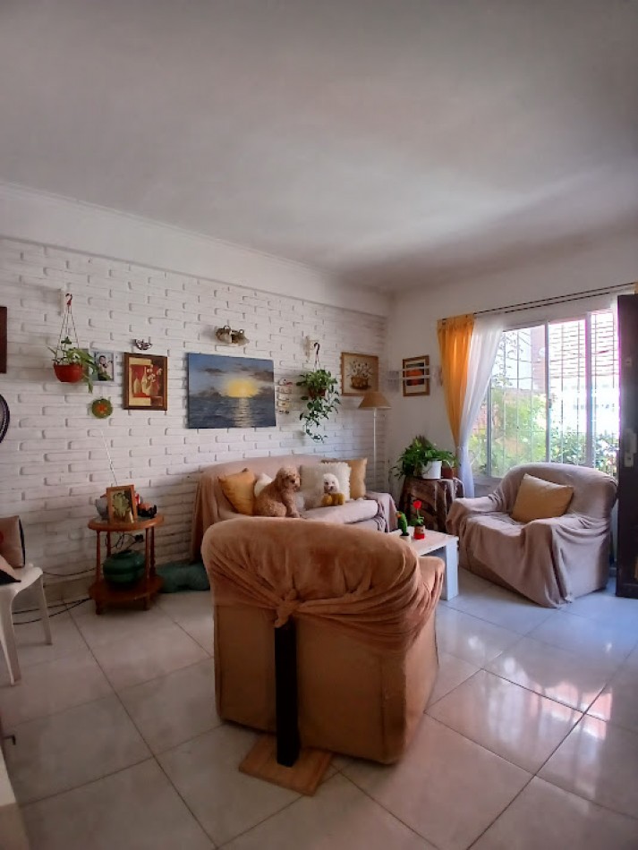 VENTA PH 3 AMBIENTES - BARRIO PRIMERA JUNTA-