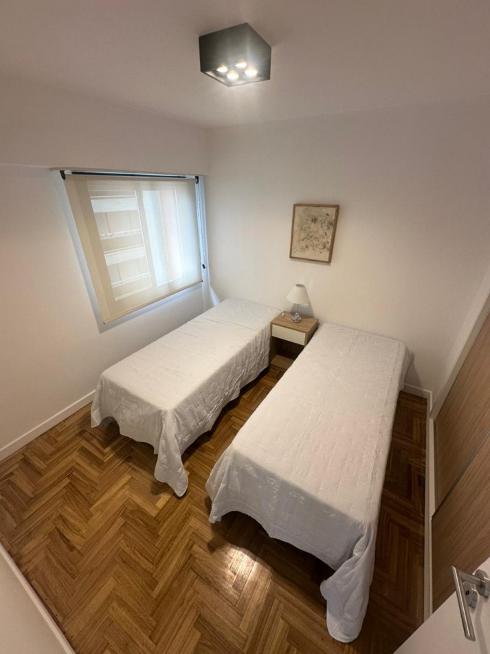 VENTA 3 AMBIENTES CON VISTA PLENA AL MAR Y COCHERA- LA PERLA-