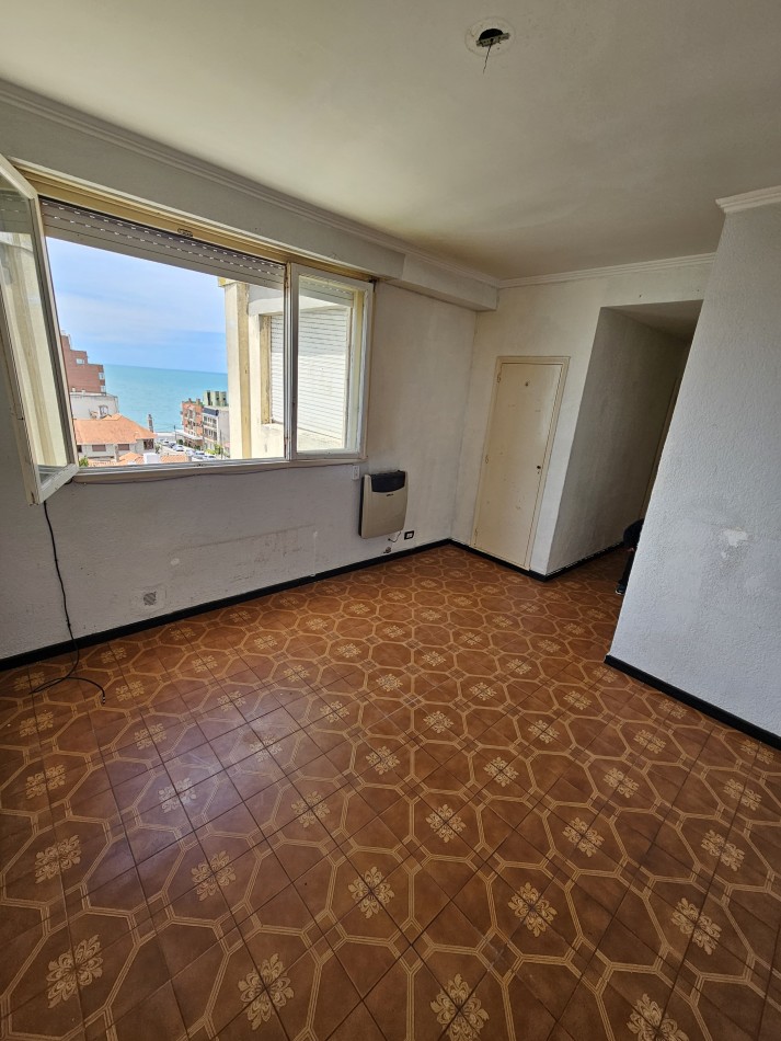 VENTA 2 AMBIENTES CON DEPENDENCIA Y VISTA LATERAL AL MAR - LA PERLA-