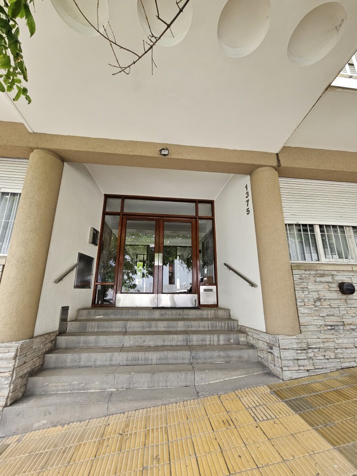 VENTA 2 AMBIENTES CON DEPENDENCIA Y VISTA LATERAL AL MAR - LA PERLA-