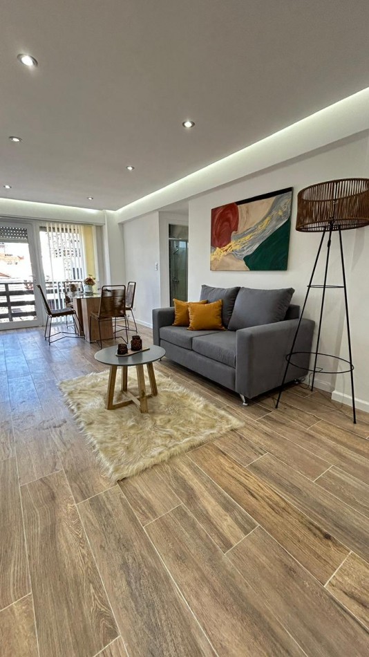 VENTA 2 AMBIENTES CON DEPENDENCIA VISTA AL MAR - PUNTA IGLESIA-