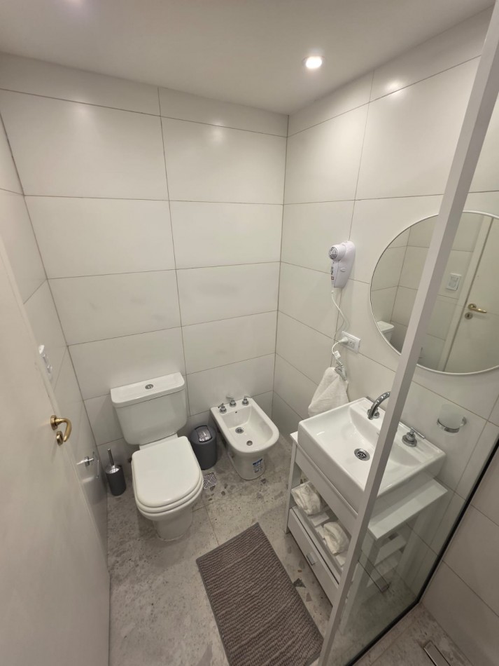 AMBIENTE DIVIDIDO - PLAZA COLON -