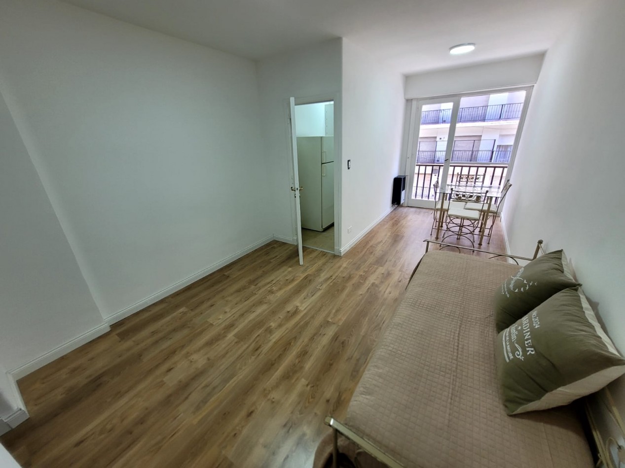 VENTA MONOAMBIENTE  AL FRENTE- PLAZA COLON- 