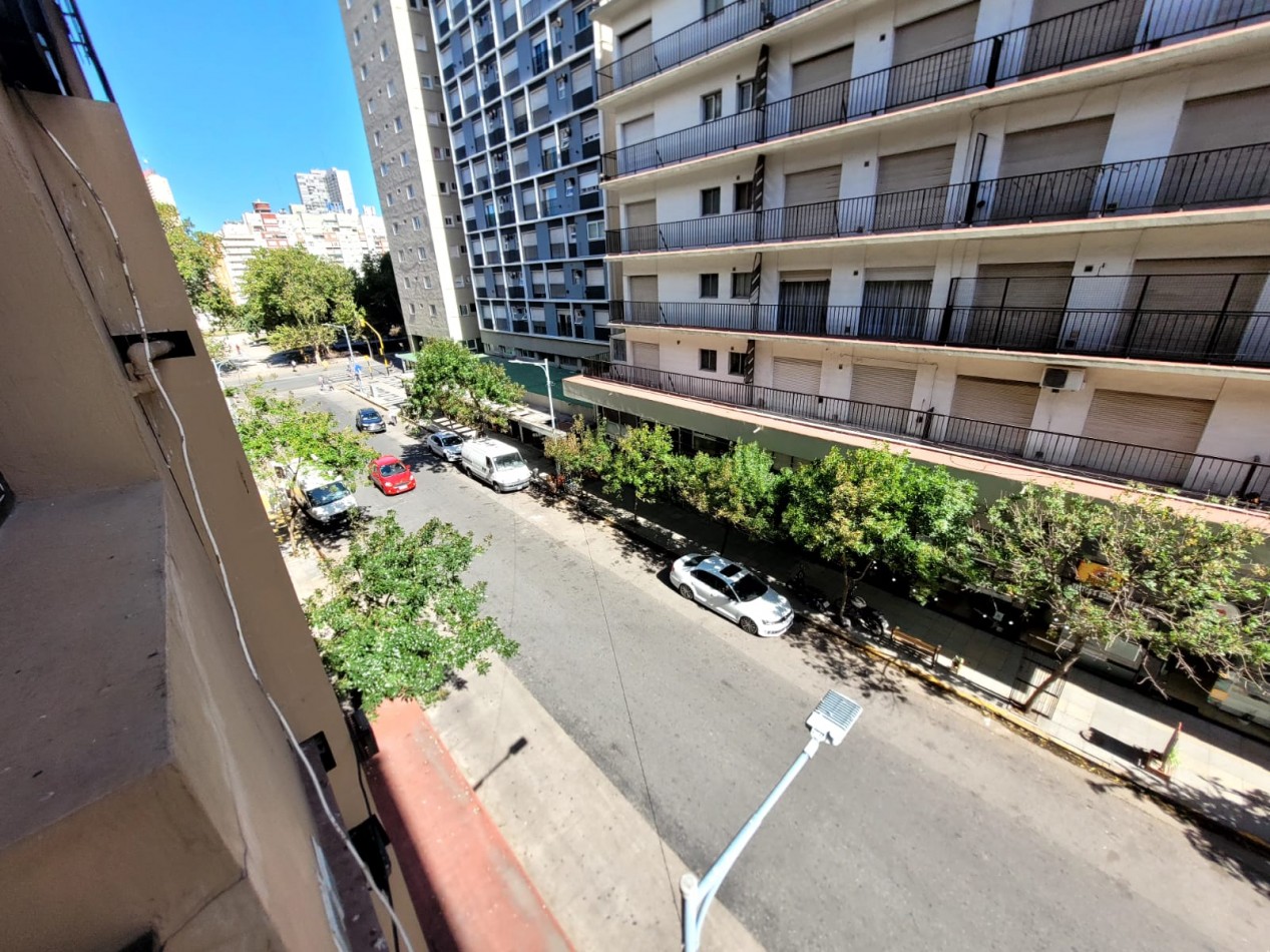 VENTA MONOAMBIENTE  AL FRENTE- PLAZA COLON- 