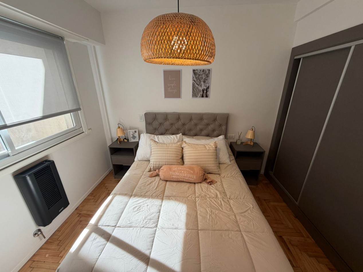 VENTA! 2 AMBIENTES CON DEPENDENCIA - PLAZA COLON-