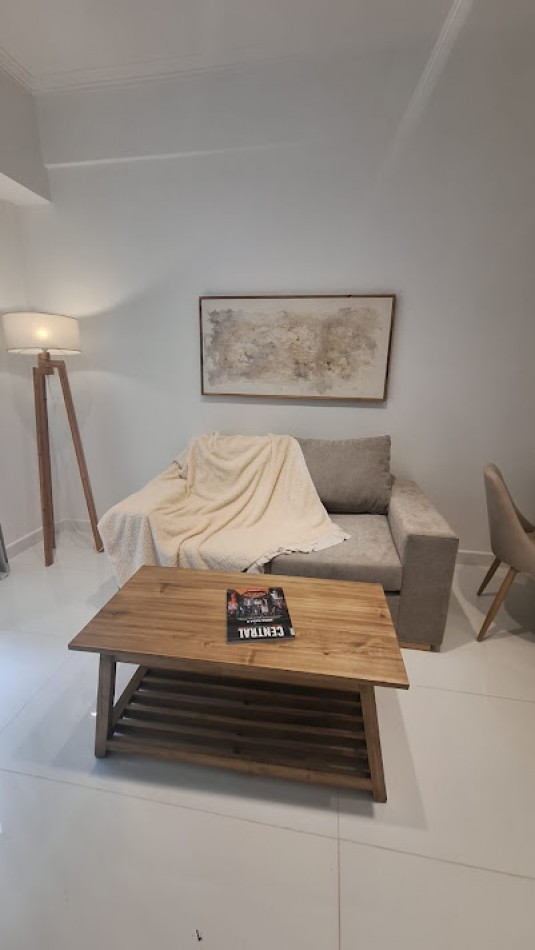 VENTA 3 AMBIENTES PLANTA BAJA CON 2 PATIOS - ZONA ALDREY -